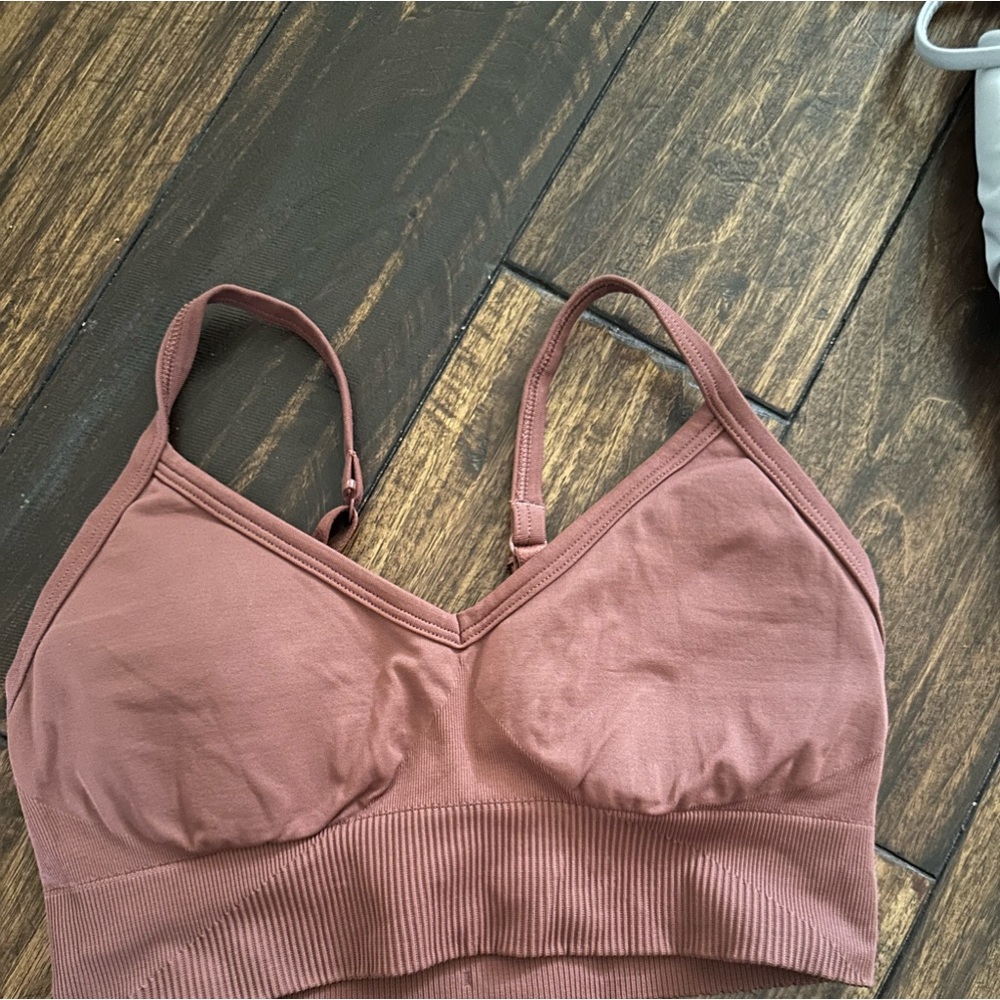 Lululemon ebb to street bra